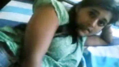 Hot brunette mengambil mandi. bokep hd big tits
