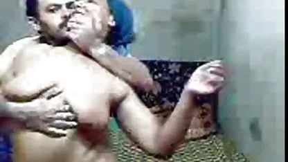 Istri bokep big kontol muda dibayar Kurir pon