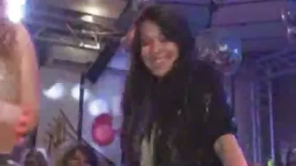 Regina moon di sebuah video bokep big mom bar