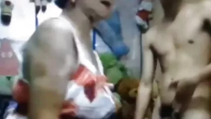 Rambut pirang madu Kristina mendapat ass fucked bokep asian big boobs