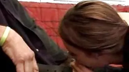 Real belanda, gadis pirang dengan payudara kecil memberikan video bokep barat big long senapan