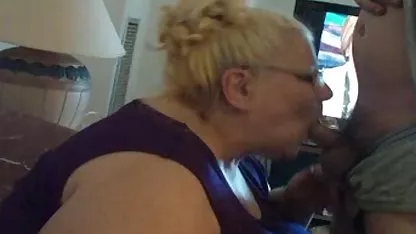 Tia Besar Z bokep hot boobs
